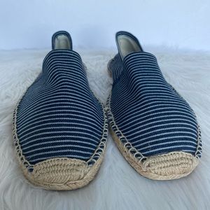 Soludos Nautical Blue & White Striped Slip On Espadrilles / Size 9.5